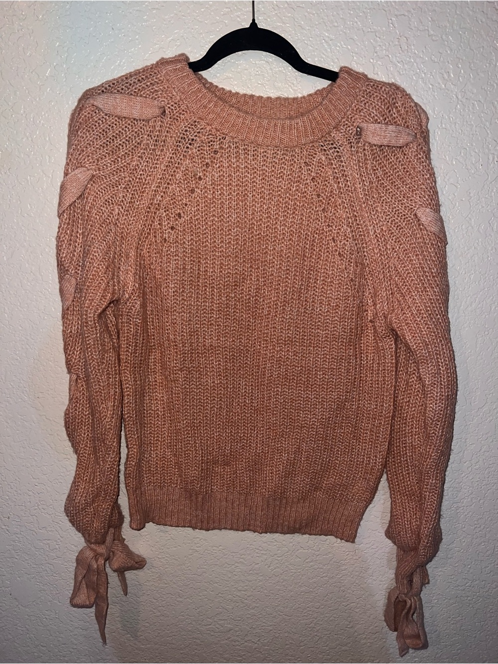 Love Tree Women's Knit Bow-Cuff Sweater - Blush